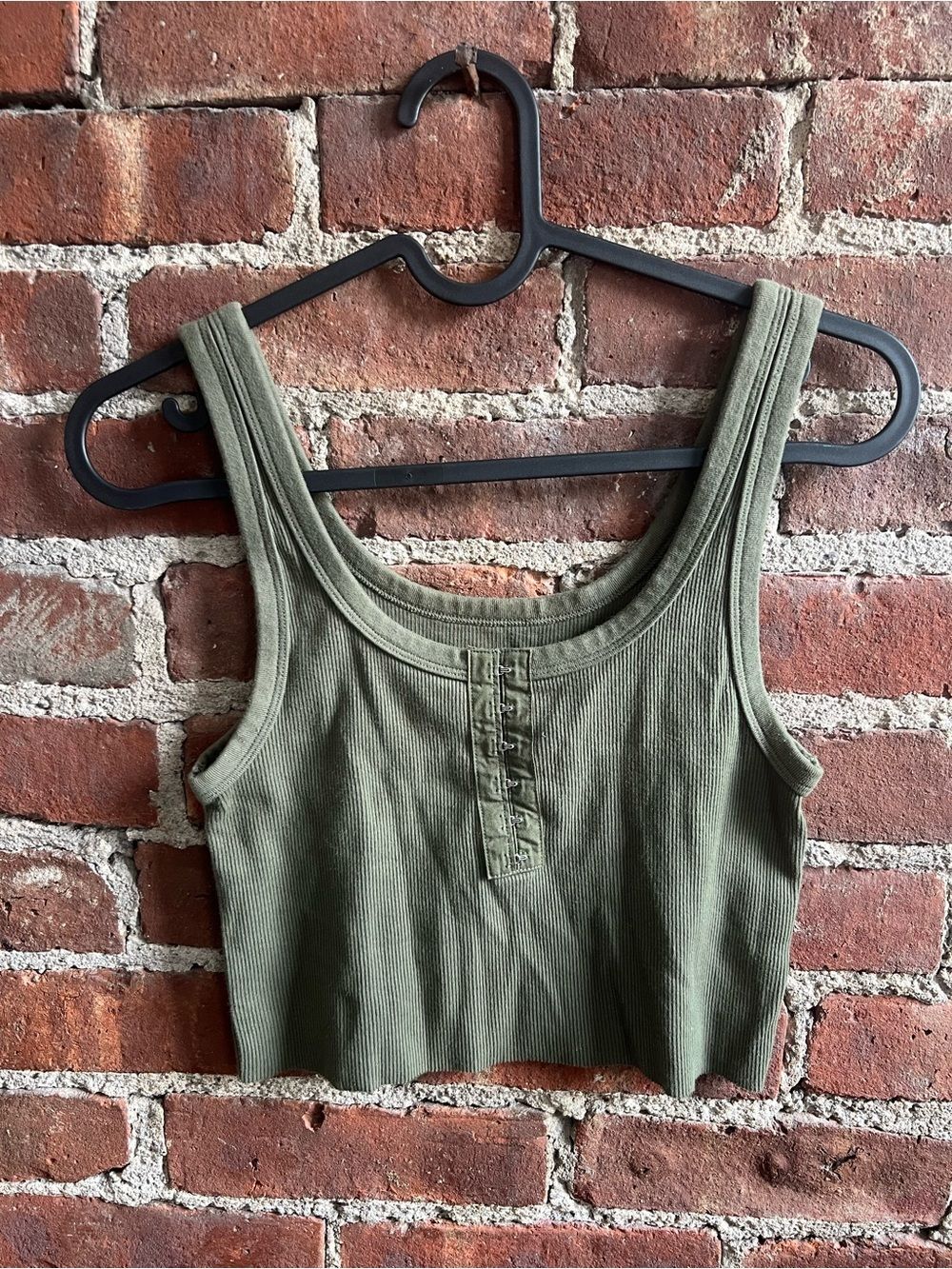 aerie Olive Ribbed Henley Crop Tank Cami Scoop Neck Size Small